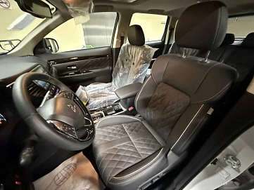 Mitsubishi Outlander, 2022г, передний привод, вариатор
