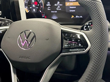 Volkswagen Tiguan, 2025г, полный привод, робот