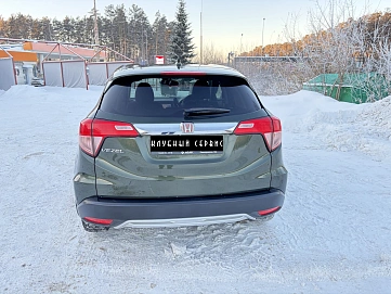 Honda Vezel, 2017г, передний привод, вариатор