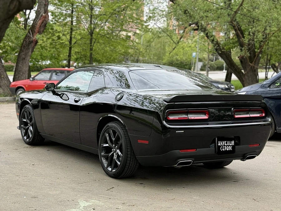 Dodge Challenger, 2022г., задний привод, автомат
