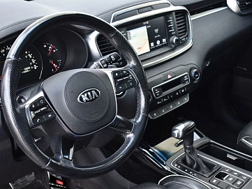 Kia Sorento, 2018г., полный привод, автомат
