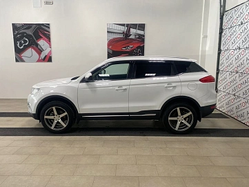 Geely Atlas, 2018г, полный привод, автомат
