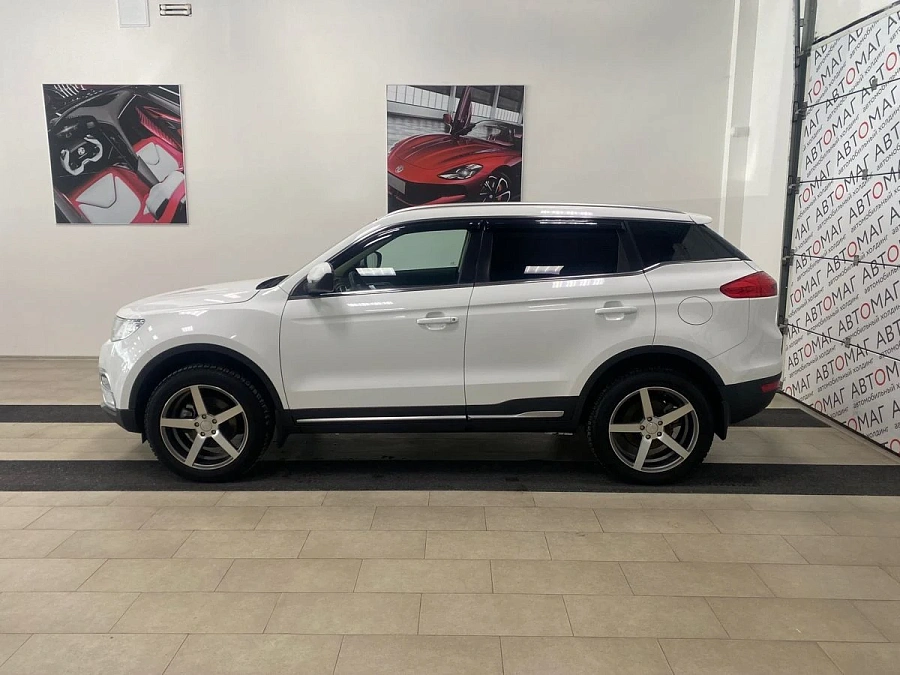 Geely Atlas, 2018г., полный привод, автомат