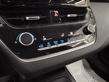 Toyota Corolla, 2022г, передний привод, вариатор
