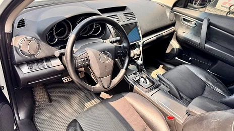 Mazda 6, 2010г, передний привод, автомат