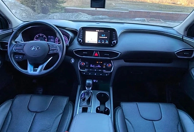 Hyundai Santa Fe, 2019г, передний привод, автомат