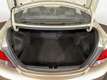 Hyundai Solaris, 2012г, передний привод, автомат