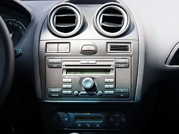 Ford Fiesta, 2006г, передний привод, механика
