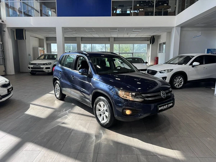 Volkswagen Tiguan, 2012г., полный привод, автомат