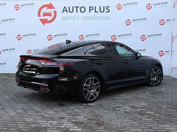 Kia Stinger, 2023г, полный привод, автомат