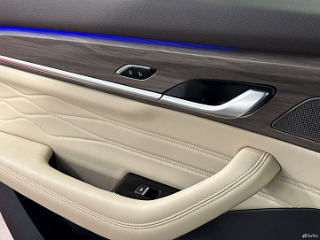 Geely Monjaro, 2024г, передний привод, автомат