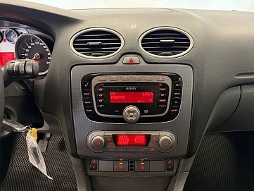 Ford Focus, 2010г, передний привод, механика