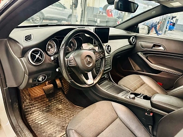 Mercedes-Benz CLA, 2015г, передний привод, робот