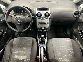 Opel Corsa, 2011г, передний привод, механика