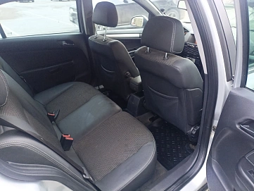 Opel Astra, 2014г, передний привод, механика