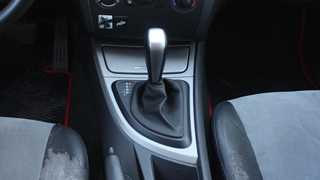 BMW 1 серии, 2008г., передний привод, автомат