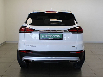 Geely Atlas Pro, 2023г, передний привод, автомат