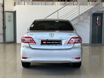 Toyota Corolla, 2012г, передний привод, механика