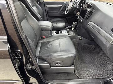 Mitsubishi Pajero, 2012г, полный привод, автомат