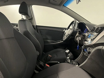 Hyundai Solaris, 2015г, передний привод, механика