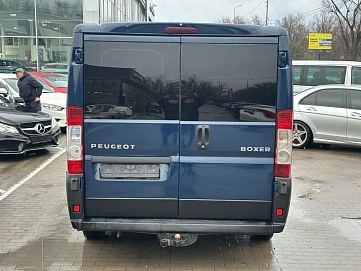 Peugeot , 2010г., передний привод, механика