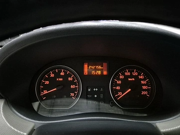 Renault Logan, 2010г, передний привод, механика