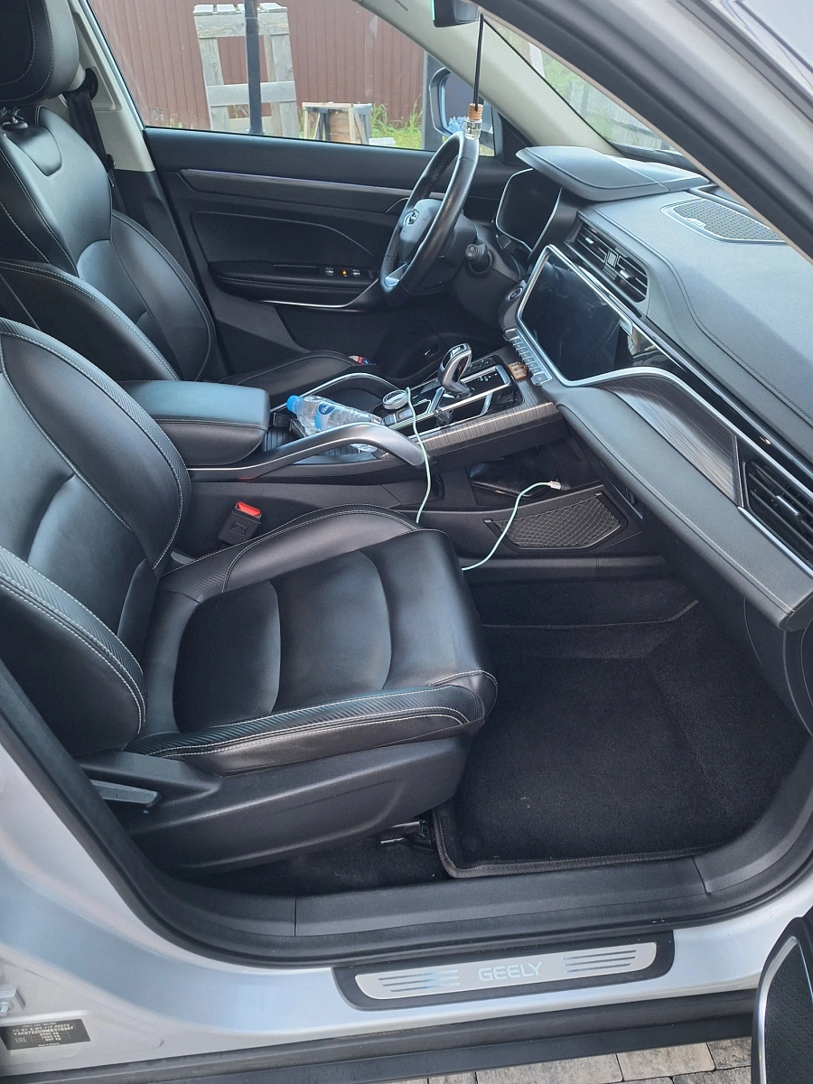 Geely Atlas Pro, 2021г., полный привод, робот