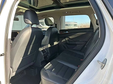 Volkswagen Tharu, 2022г, передний привод, робот