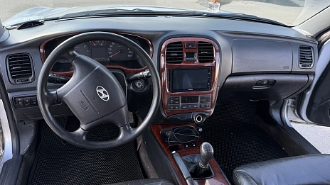 Hyundai Sonata, 2008г, передний привод, механика
