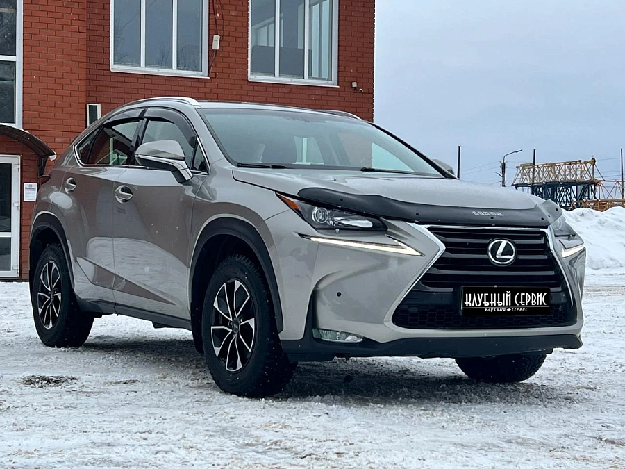 Lexus NX, 2015г., передний привод, вариатор