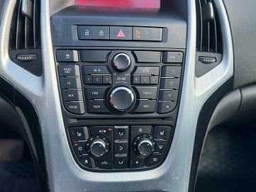 Opel , 2012г., передний привод, автомат