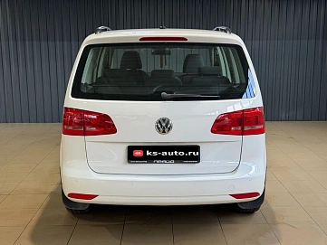 Volkswagen Touran, 2011г., передний привод, механика
