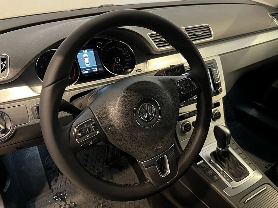 Volkswagen Passat, 2012г., передний привод, автомат