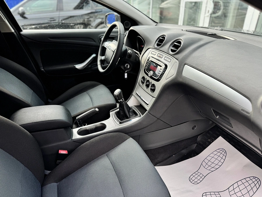 Ford Mondeo, 2009г., передний привод, механика