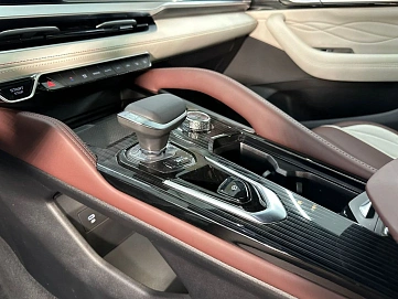 Geely Monjaro, 2024г, полный привод, автомат