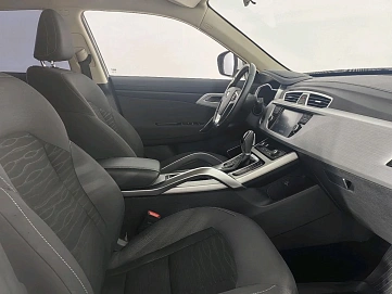Geely Atlas, 2019г, передний привод, автомат