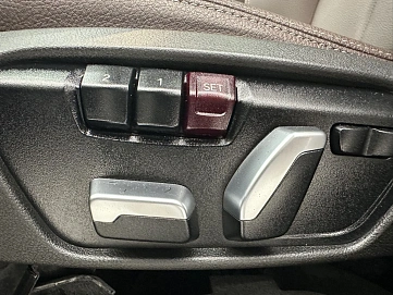 BMW X1, 2022г, передний привод, робот