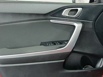 Kia Ceed, 2020г, передний привод, автомат