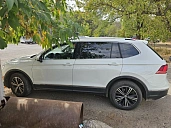Volkswagen Tiguan, 2018г., передний привод, автомат