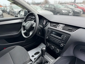 Skoda Octavia, 2014г, передний привод, механика