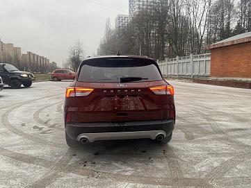 Ford Escape, 2021г, передний привод, автомат