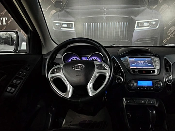 Hyundai ix35, 2012г, передний привод, автомат