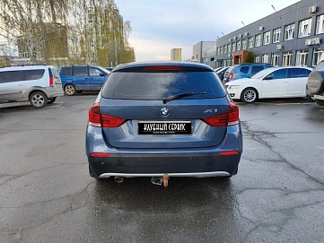 BMW X1, 2010г, передний привод, автомат