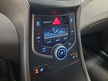 Hyundai Elantra, 2014г, передний привод, автомат