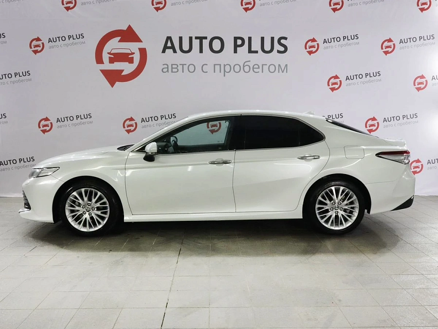 Toyota Camry, 2020г., передний привод, автомат