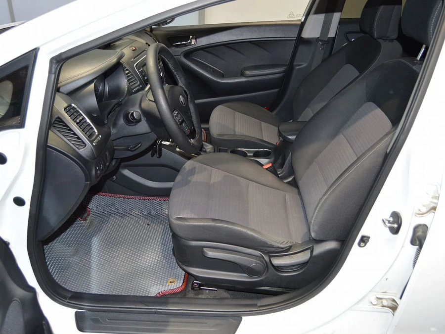 Kia Cerato, 2017г., передний привод, механика