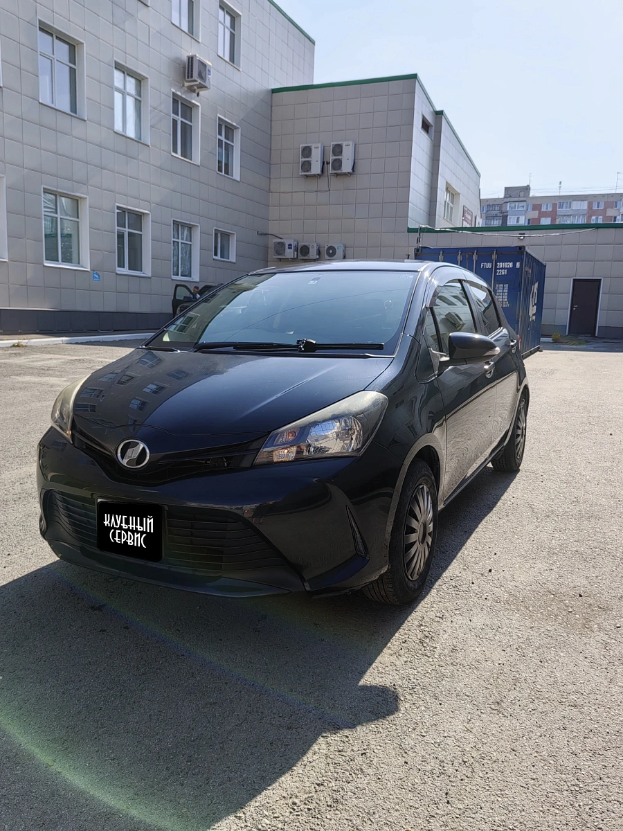 Toyota Vitz, 2015г., передний привод, вариатор