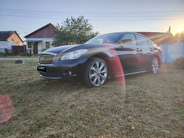 Infiniti M, 2012г, полный привод, автомат