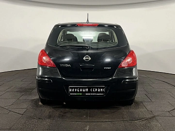 Nissan Tiida, 2010г, передний привод, механика