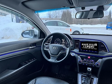 Hyundai Elantra, 2016г, передний привод, автомат